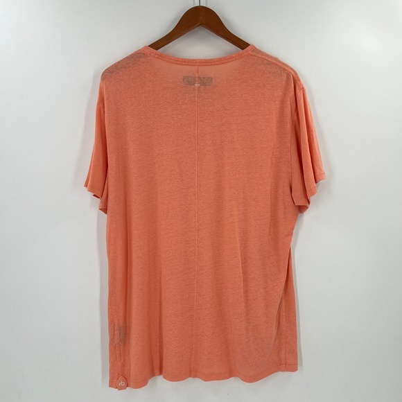 👕 - Picture 2 of 3